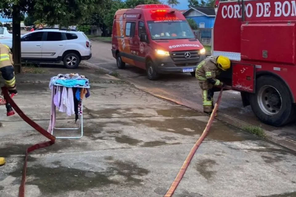 Casal sofre queimaduras após residência pegar fogo em Cerejeiras