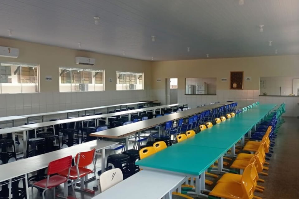 Alan Queiroz propõe estudos para a construção de um refeitório na escola Luiz Perseghini, em Candeias do Jamari
