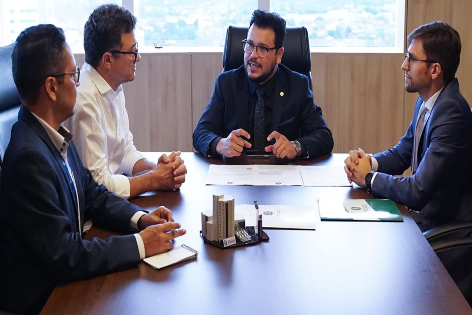 Assembleia e Defensoria Pública estreitam laços em projetos para a população