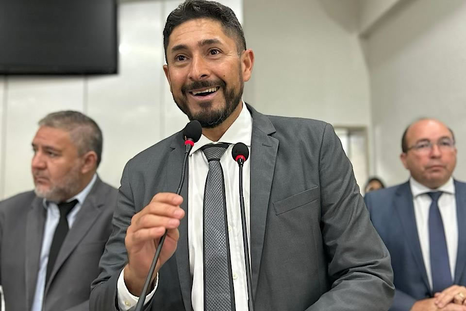Presidente da Câmara Municipal anuncia avanços e Abono Natalino em mensagem de agradecimento aos servidores
