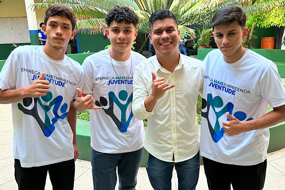 Dia Estadual da Juventude Rondoniense é Celebrado com Ações Inspiradoras em Escolas
