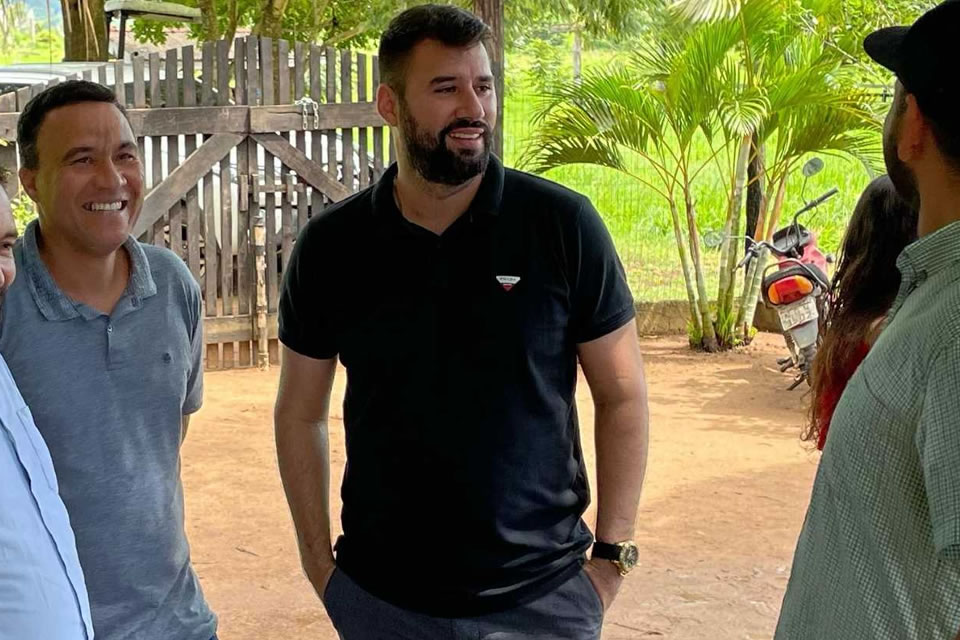 Deputado Nim Barroso visita associações de Governador Jorge Teixeira