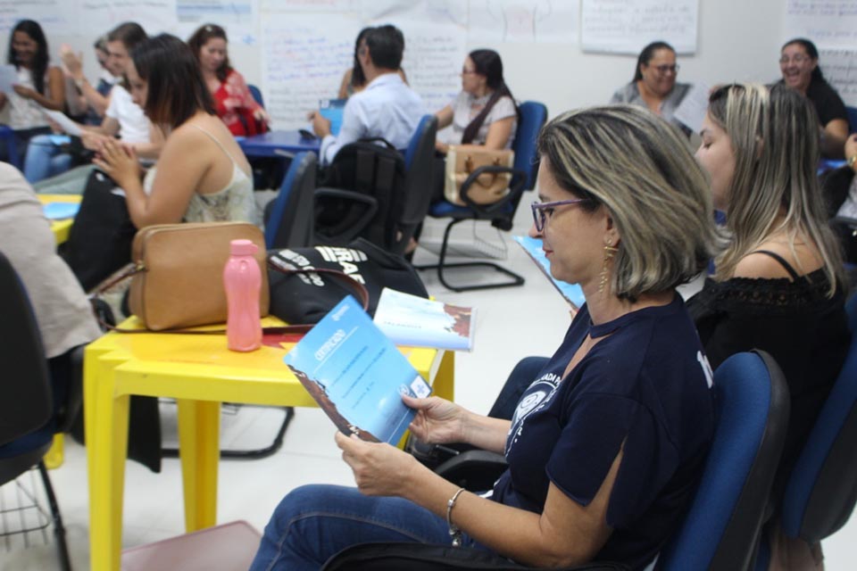Professores da rede municipal participam de imersão em curso intensivo de Educação Empreendedora