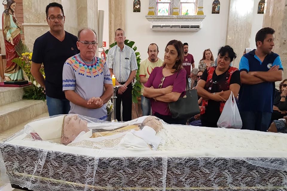 Velório de Dom Moacyr Grechi acontece na Catedral Metropolitana em Porto Velho; enterro será na quarta-feira