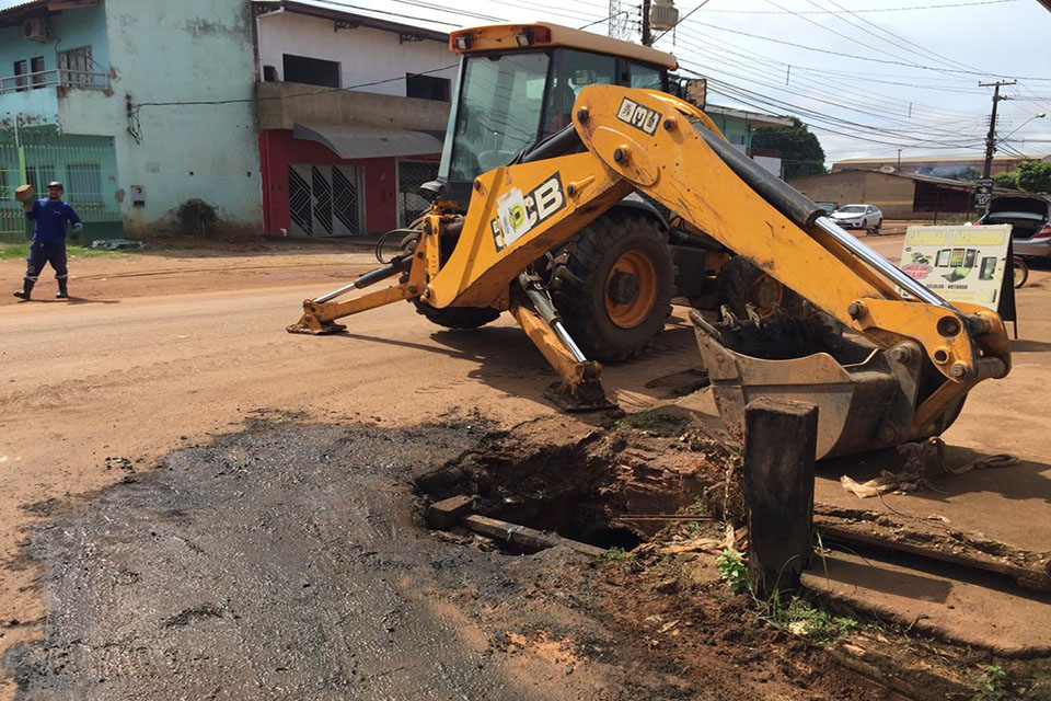 Semisb intensifica limpeza das margens do Canal dos Tanques