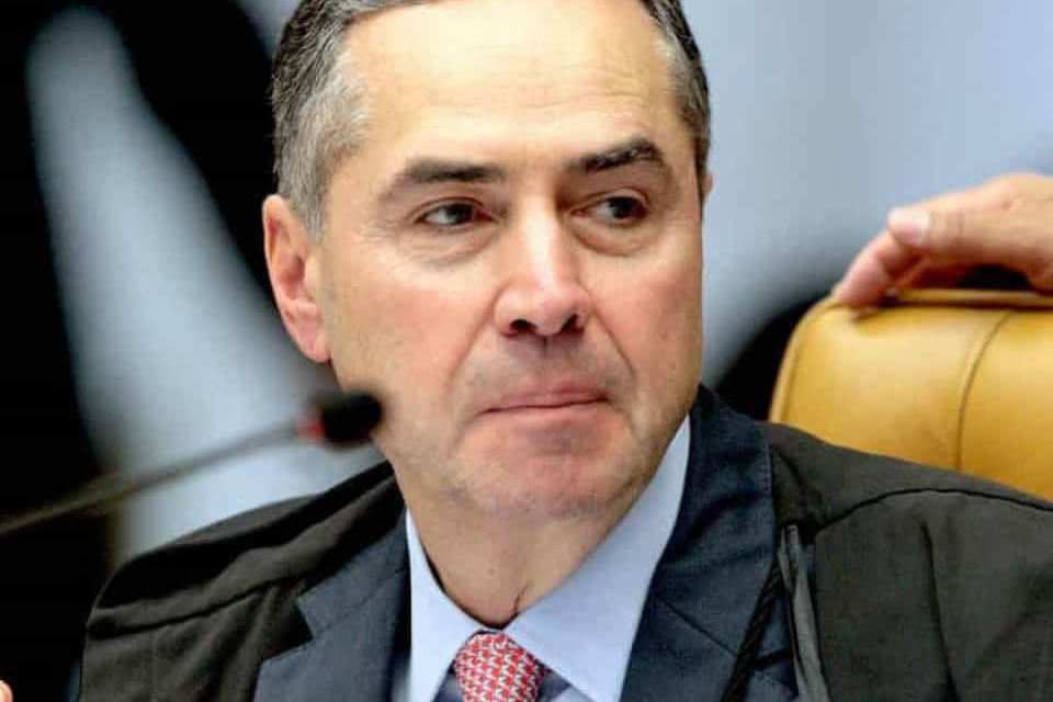 STF não poder ser passível de pressões e retaliações, afirma Barroso