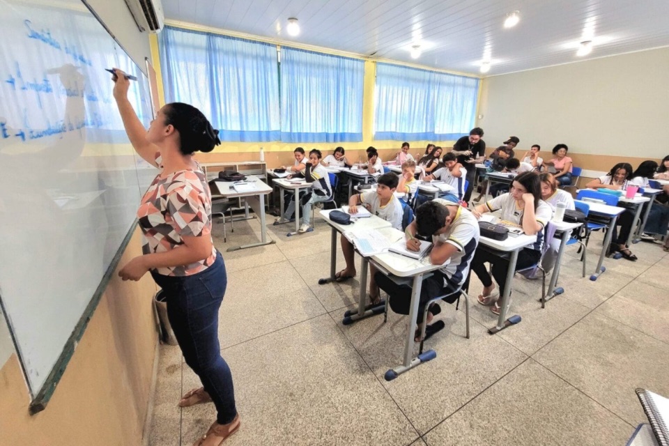 Ações do deputado Alan Queiroz garantem o fortalecimento da educação no estado de Rondônia