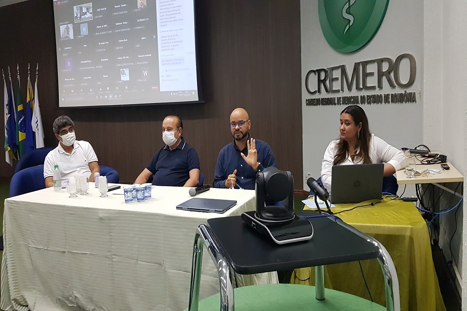 Cremero cria comissão para apresentar contraproposta com as adequações ao PCCR elaborado pelo Governo