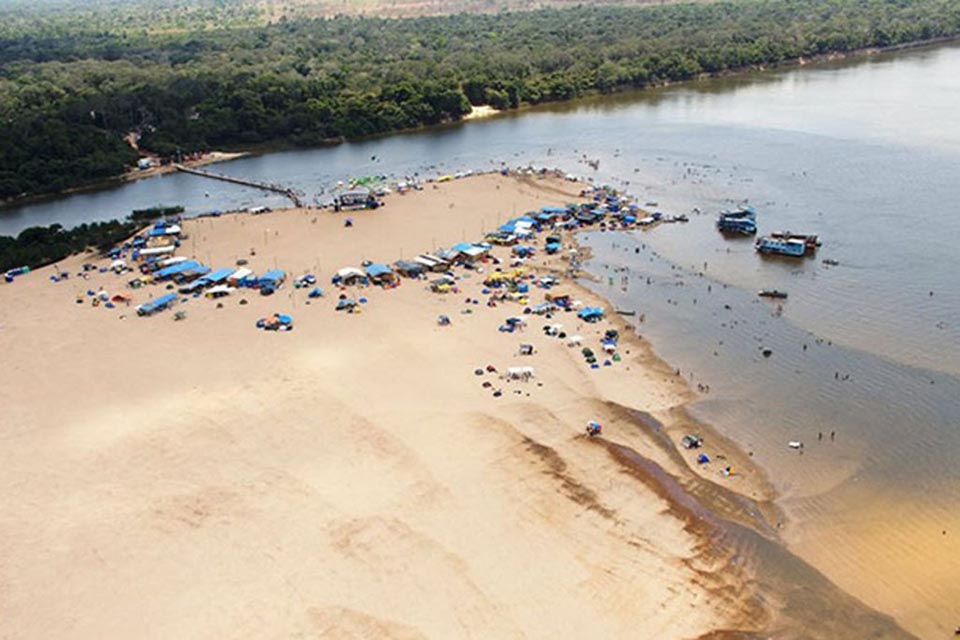 Ministério Público firma Termo de Ajustamento de Conduta para garantir segurança de Festival de Praia em Costa Marques