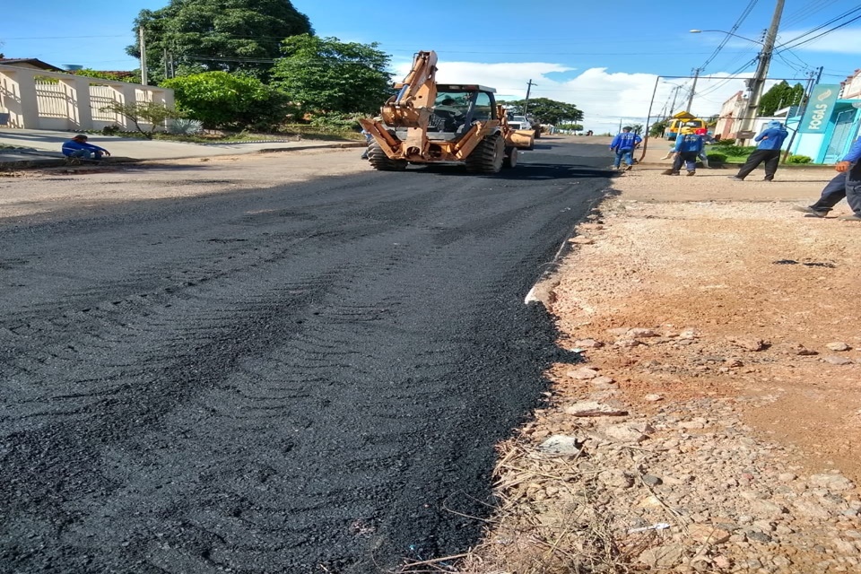 Prefeitura segue com recuperação das ruas em Ji-Paraná