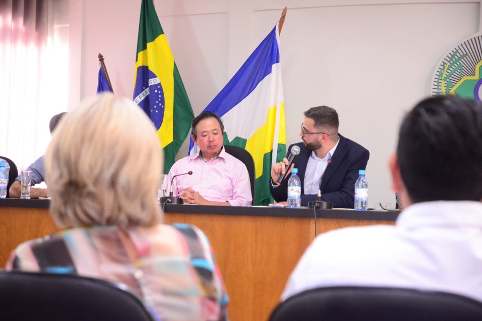 Prefeitura inicia projetos de valorização do artesanato indígena após audiência pública