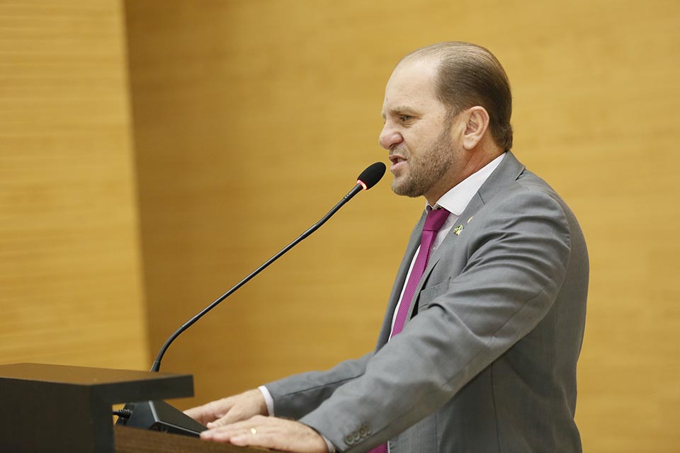Festa do Café celebra sucesso da colheita e homenageia produtores, afirma deputado Cirone Deiró