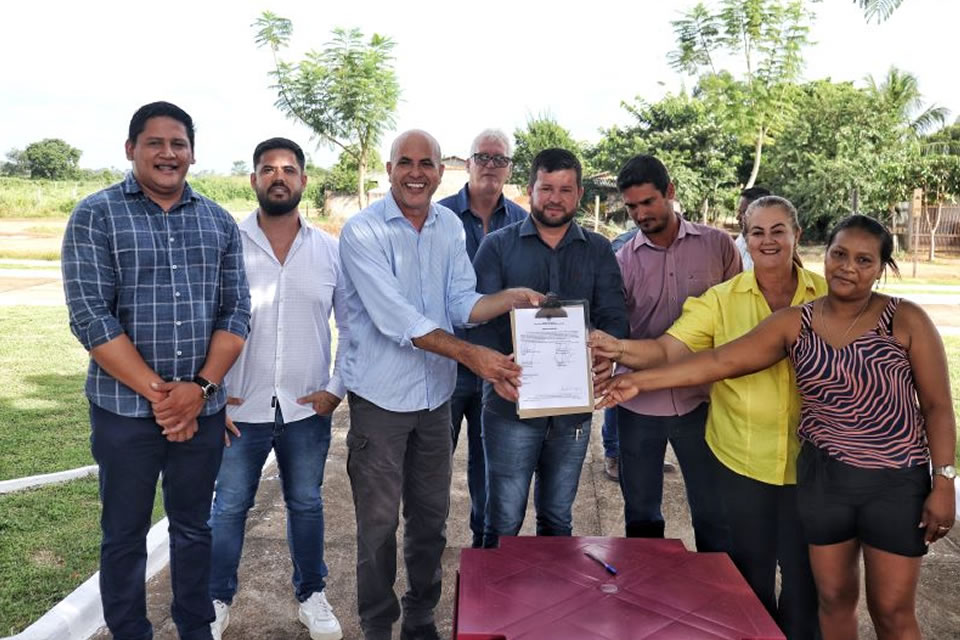 Com emenda de Ismael Crispin, Prefeitura assina ordem de serviço para melhorias urbanas em Pimenteiras do Oeste