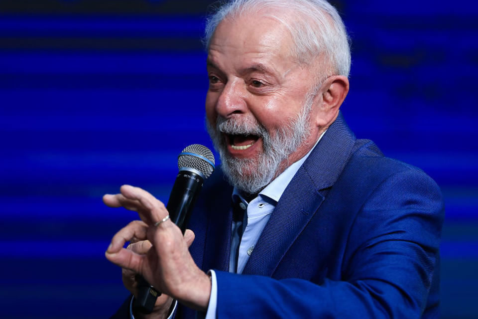 Governo Lula é aprovado por 50% em SP, 52% em MG, 44% no PR e 49% em GO, aponta Genial/Quaest