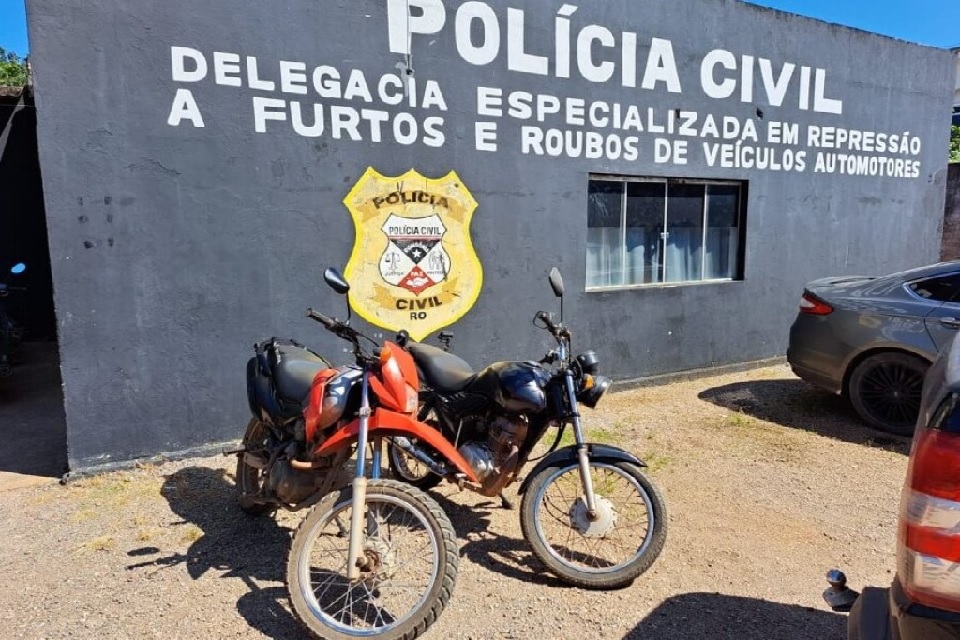 Ferramentas usadas para desmontar motocicletas também foram apreendidas pela Polícia
