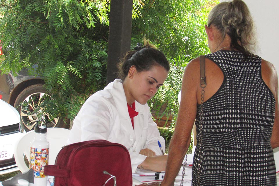 Semusa leva atendimento de saúde para a Colônia Viçosa