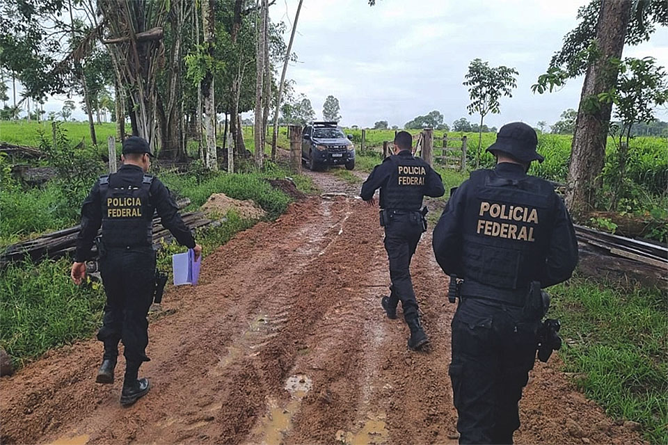 Cartórios são alvos de mandados de busca durante operação da PF