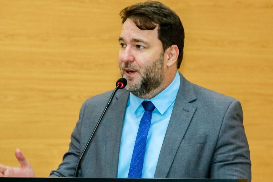 Deputado Alex Redano apresenta projeto de alimentação inclusiva em Rondônia