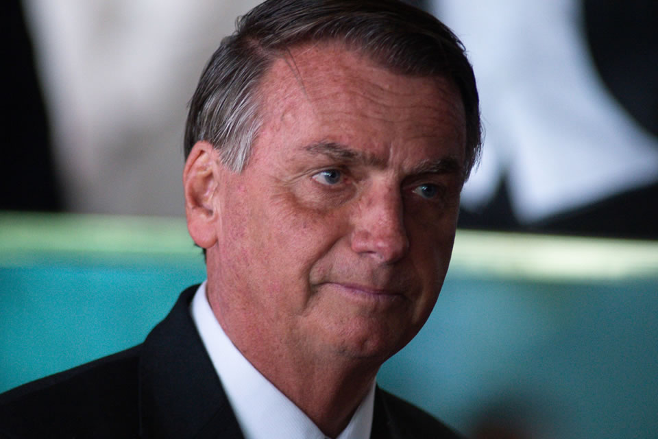 Aliados de Bolsonaro montaram operação para resgatar joias desviadas