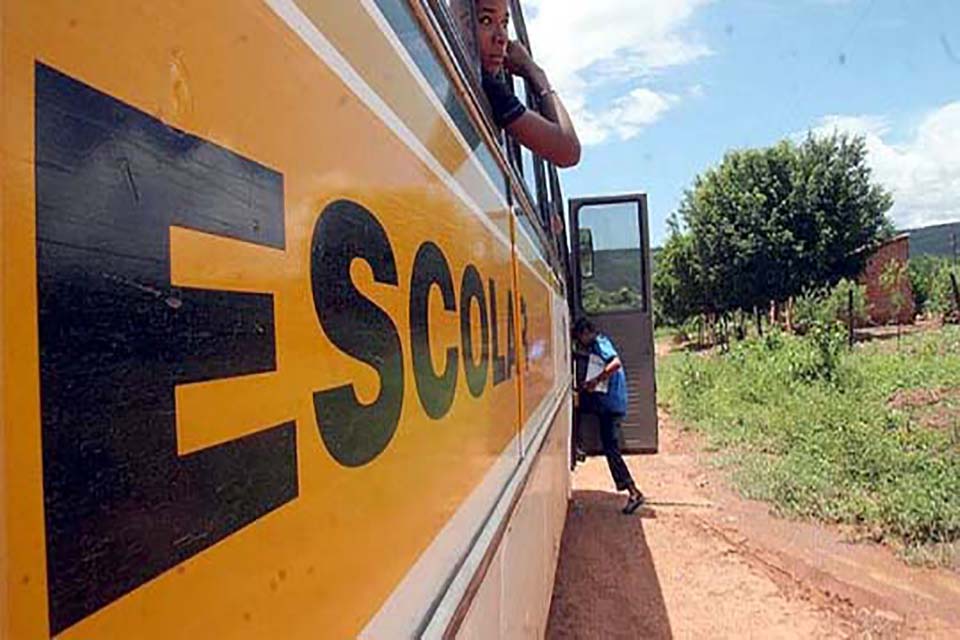 Pela terceira vez, prefeito não cumpre acordo e alunos seguem sem estudar em Porto Velho