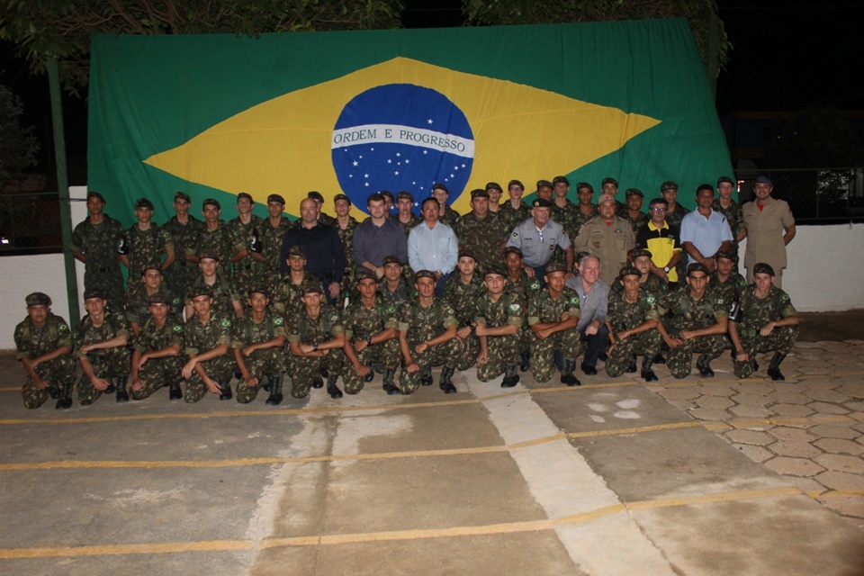 Formatura do Tiro de Guerra conta com presença de autoridades no município