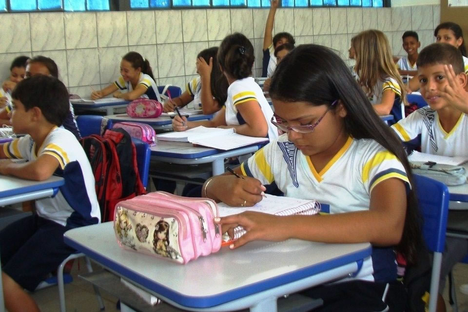 Doutora Taíssa destaca desafios do ensino tecnológico para alunos da zona rural de Rondônia