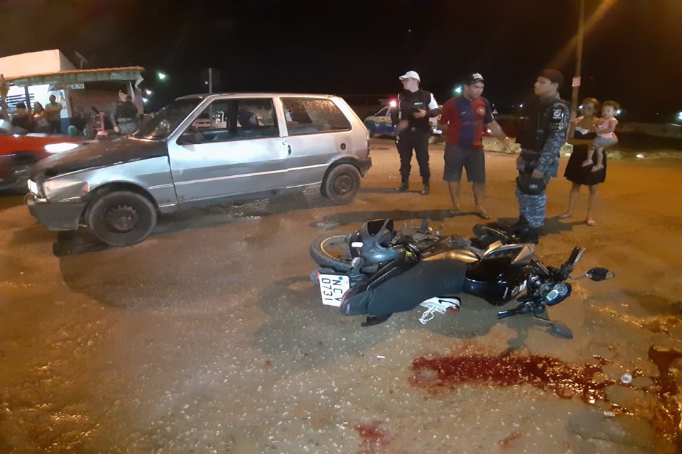 Motorista com sinais de embriaguez bate em moto e deixa sargento da PM com fratura exposta