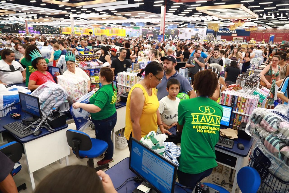 Havan prevê 45% de crescimento nas vendas de Natal