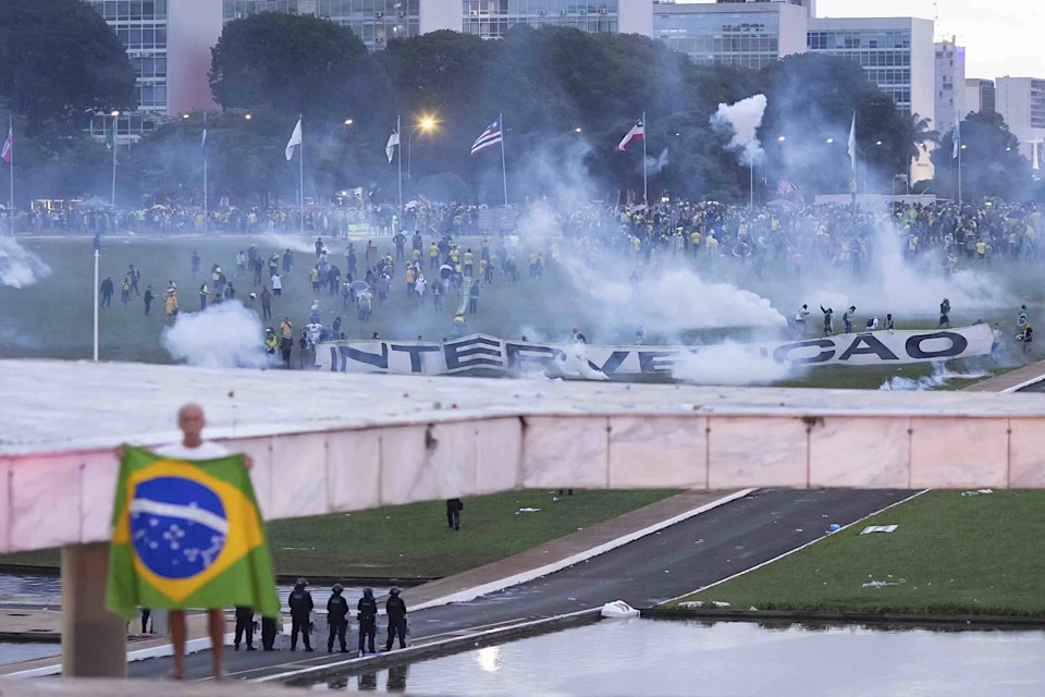 Lesa Pátria: PF faz operação contra suspeitos de financiar o 8/1 em 11 estados e em Rondônia 