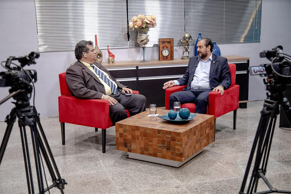 Em entrevista à Rede TV, presidente da Assembleia fala de cooperativismo para alavancar setor produtivo e redução da faixa de fronteira