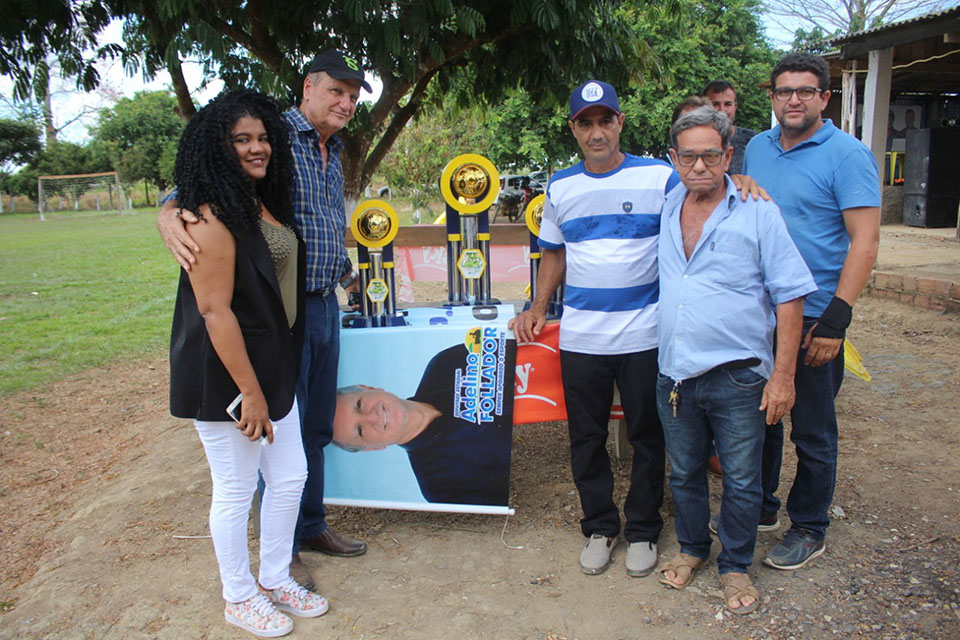 No 5º BEC, Adelino entrega equipamentos para Aspurba e participa da final de Futebol 7