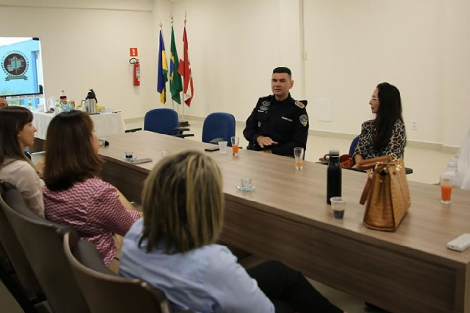 Promotoria de Justiça de Ji-Paraná recebe visita institucional de comandante da PM