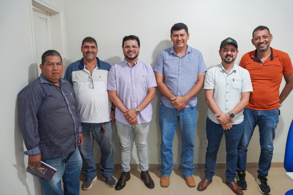 Deputado Marcelo Cruz é recebido pelo prefeito de Guajará-Mirim para discutir fortalecimento da agricultura familiar