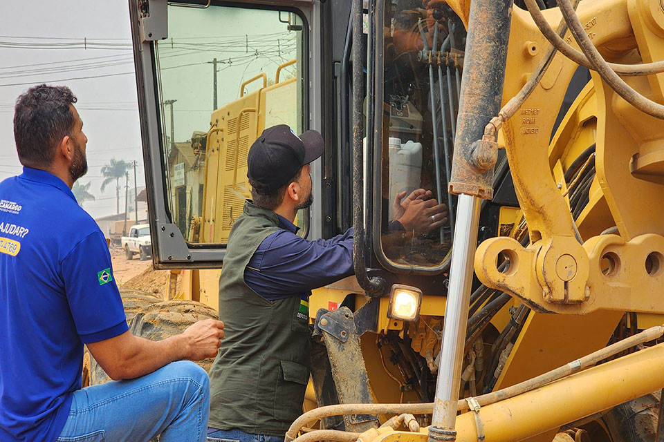 Delegado Camargo acompanha recuperação de rodovia entre Alto Paraíso e Triunfo e insiste na pavimentação asfáltica