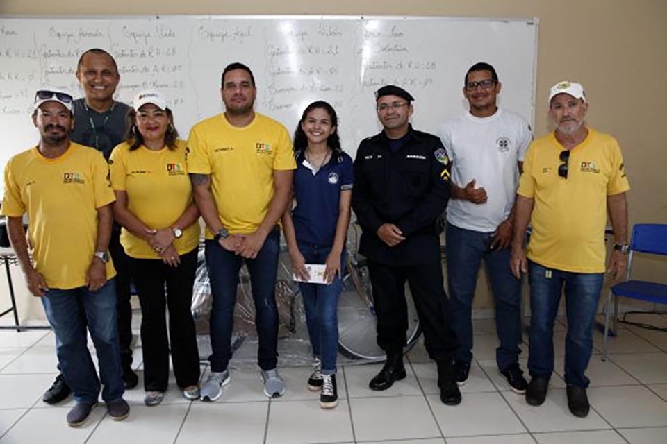 Futuros condutores de veículos aprendem a valorizar a vida por um trânsito mais seguro em Rondônia