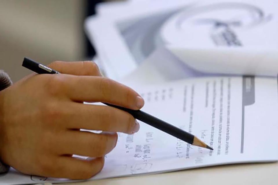 Provas e Gabaritos Encceja Ensino Fundamental; veja a prova e saiba quantas questões você acertou