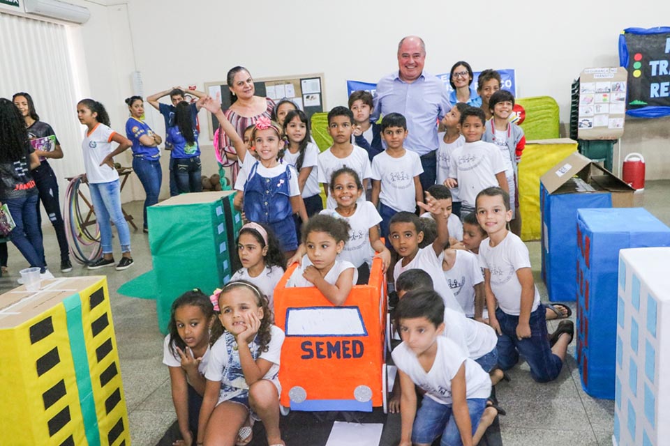 Escolas municipais participam de encerramento do Fetran