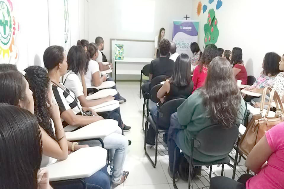 Prefeitura realiza oficina de Educação Financeira