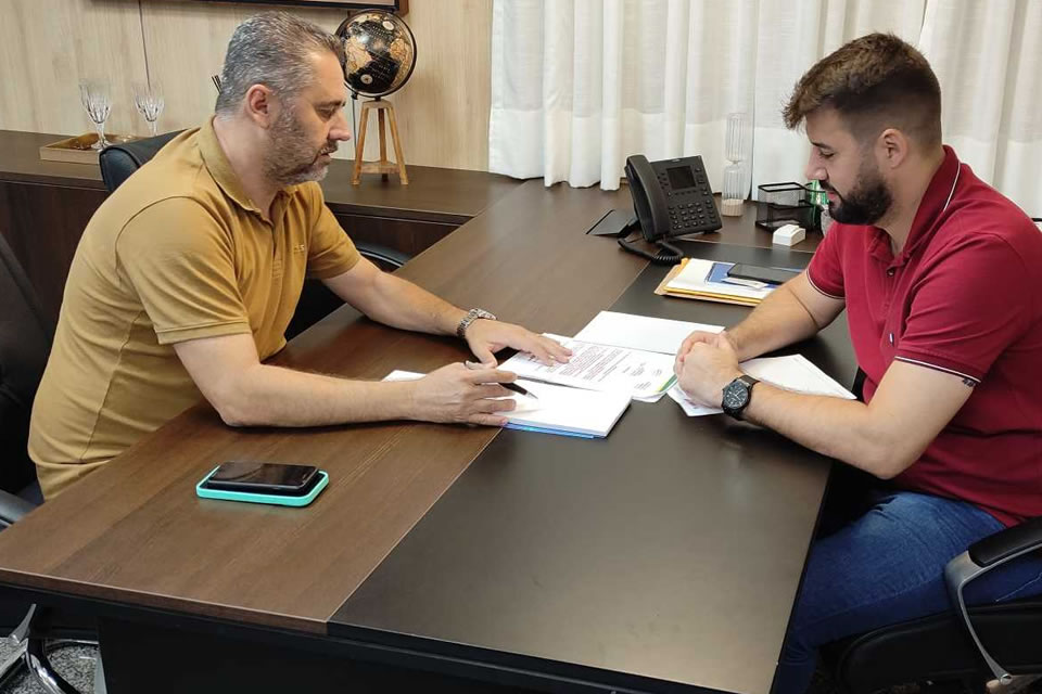 Nim Barroso anuncia recurso para atender Associação da Linha Universo de Ji-Paraná