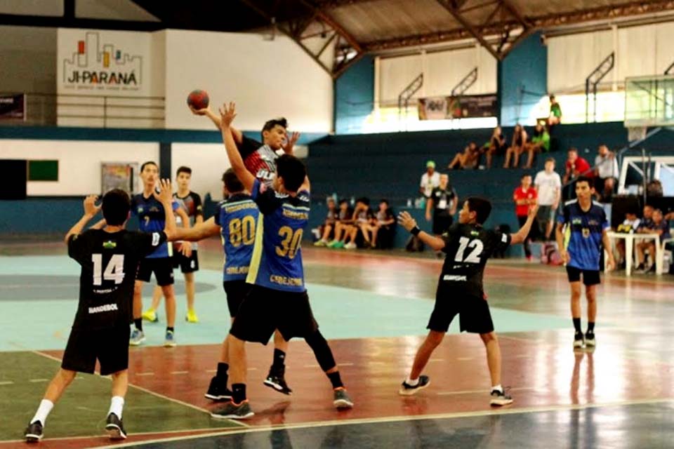 Rolim de Moura:  Com apoio da Autarquia de Esportes FEERO realizará seletiva estadual escolar de handebol 