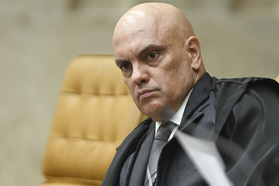 Moraes aparece no Senado e diz que éramos felizes antes de redes