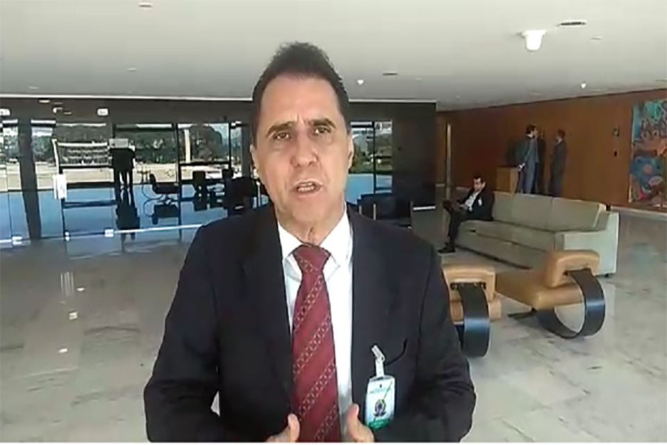 VÍDEO: Governador de RO diz que é amigo pessoal de Bolsonaro e que não precisa da bancada federal 