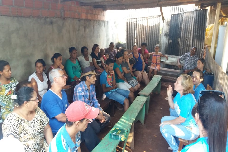 Reunião com moradores do Bairro Bom Jardim sobre Cadúnico, em Rolim de Moura