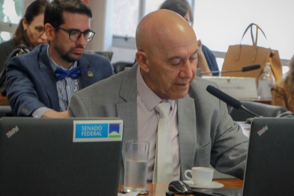 Confúcio Moura destaca importância da Pastoral da Criança no combate à desnutrição e à desidratação