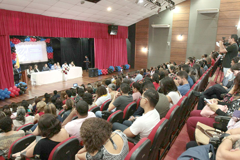 Semed, em parceria com Lemann e Mathema, entrega certificados a professores nesta terça-feira