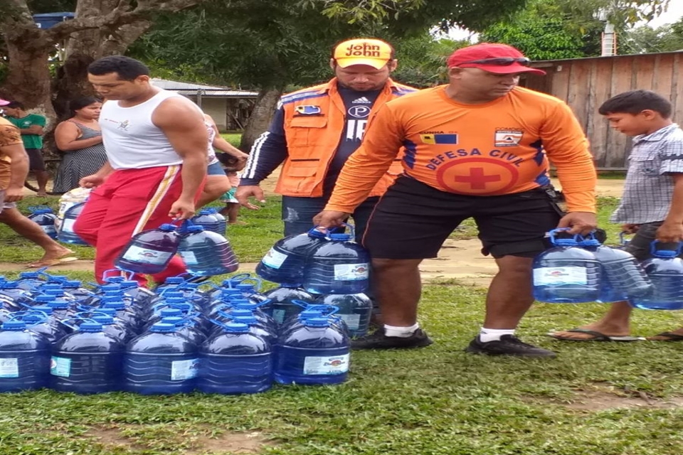 Defesa Civil leva ajuda humanitária aos distritos de Demarcação e Calama