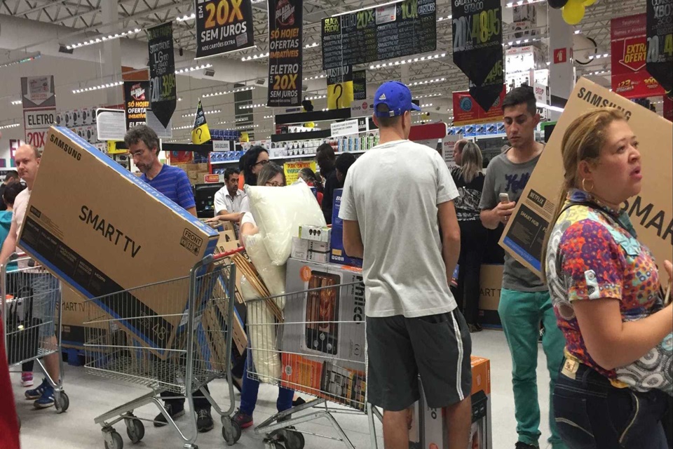 Black Friday gera desconfiança em mais de 60% dos brasileiros