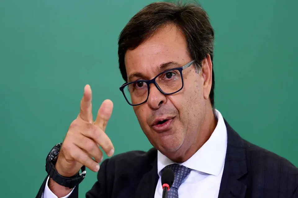 Ex-ministro Gilson Machado é preso pela PF