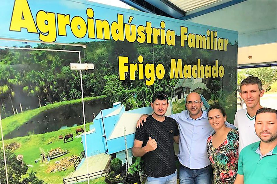 Ismael Crispin visita agroindústrias e defende aprovação da lei de incentivo ao setor