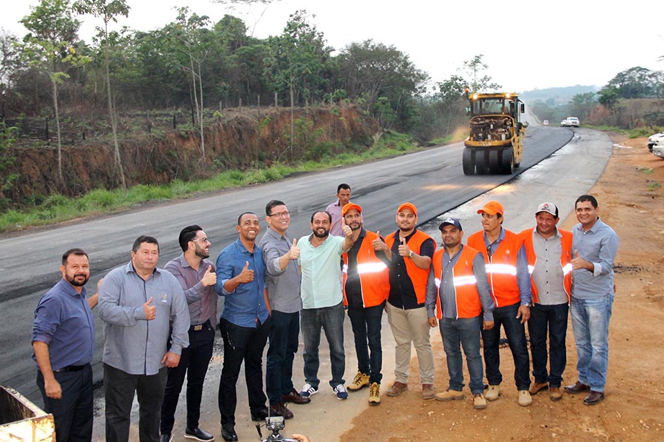 Presidente Laerte Gomes e governador Marcos Rocha visitam obras do Anel Viário de Ji-Paraná